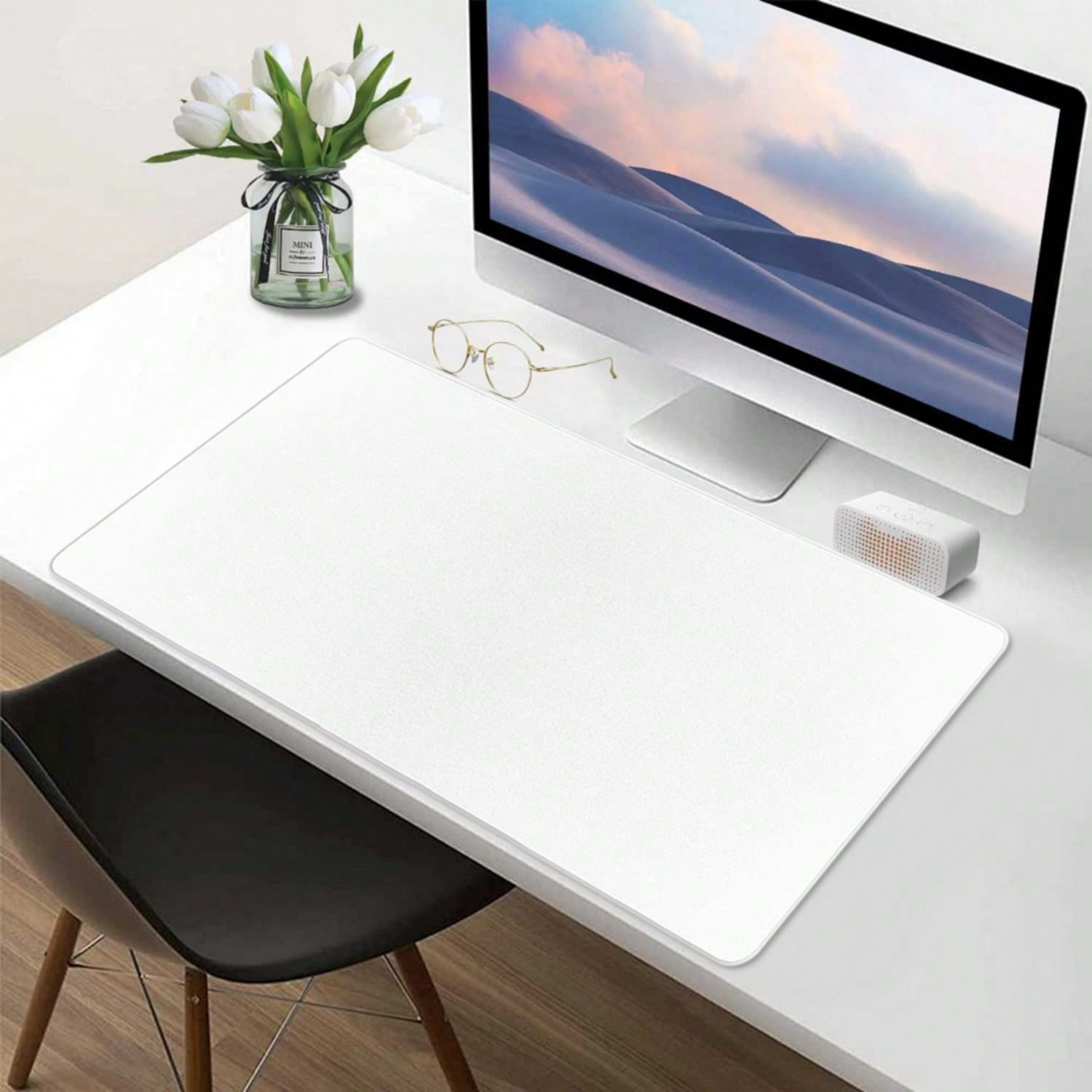 One Large E-Sports Gaming Mous - Tech Inspired Accessories 评论和价格
