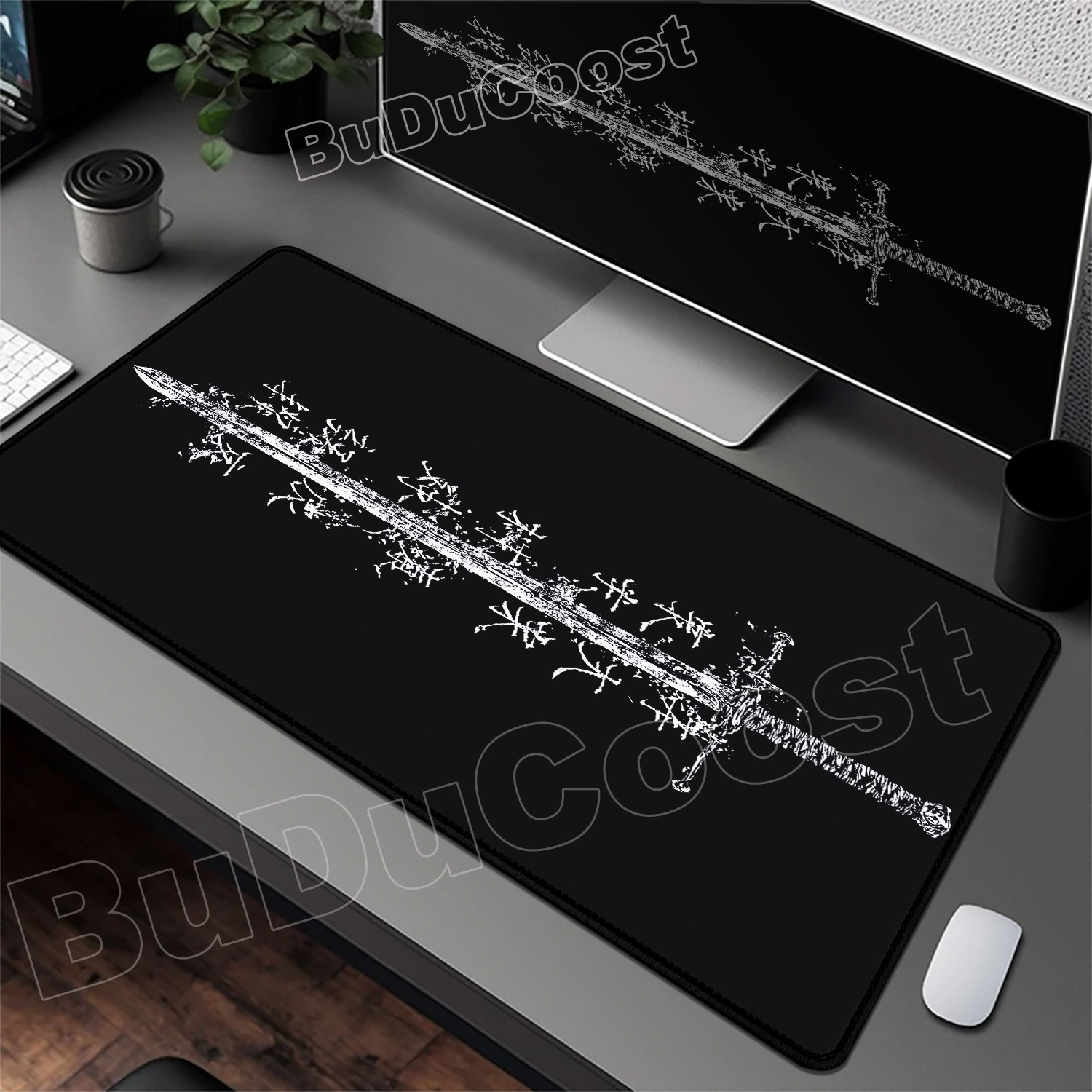 Cool Sword-wielding Girl Desig - Tech Desktop Accessories 评论和价格